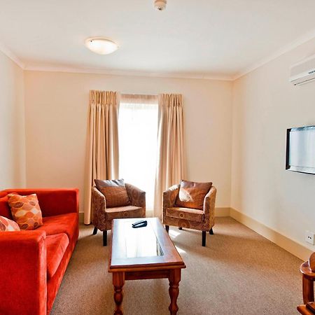 Protea Hotel By Marriott Walvis Bay Indongo Extérieur photo