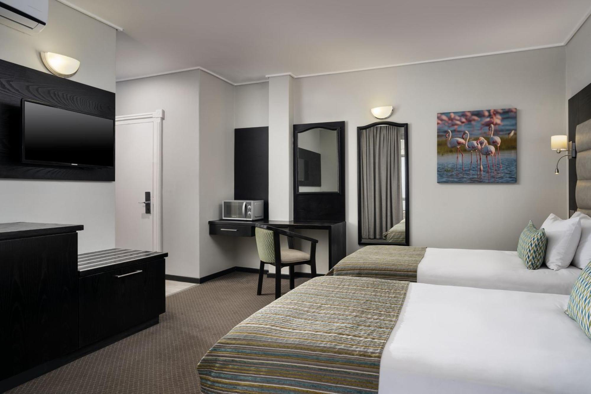 Protea Hotel By Marriott Walvis Bay Indongo Extérieur photo
