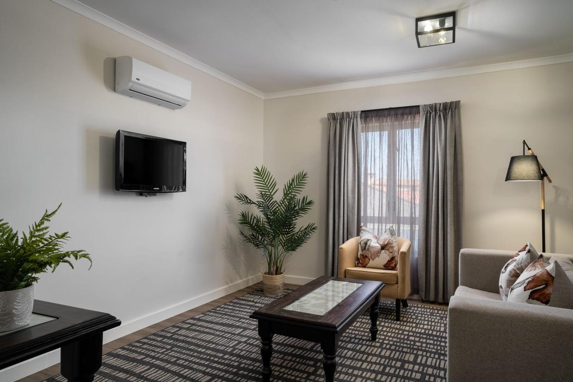 Protea Hotel By Marriott Walvis Bay Indongo Extérieur photo