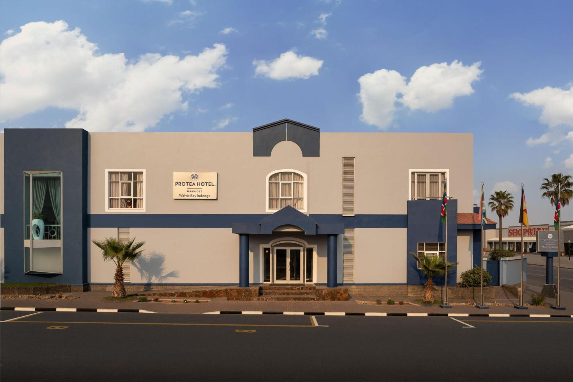 Protea Hotel By Marriott Walvis Bay Indongo Extérieur photo
