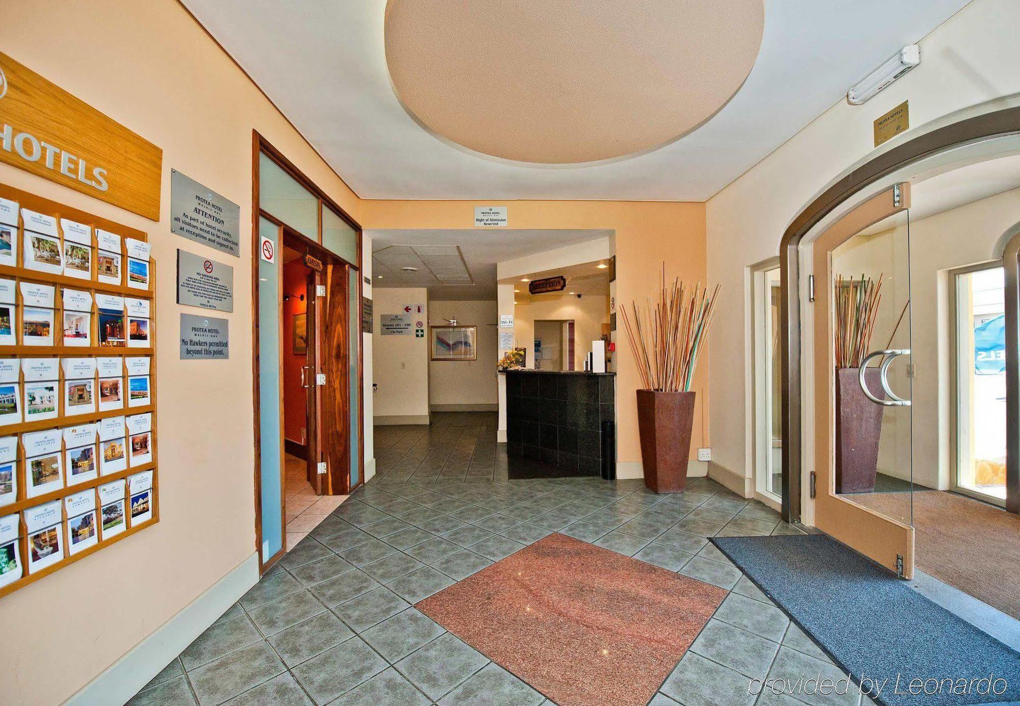 Protea Hotel By Marriott Walvis Bay Indongo Extérieur photo